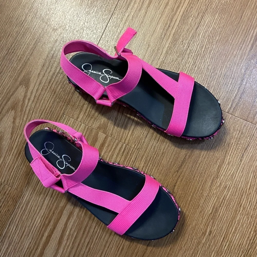 JESSICA SIMPSON Pink Platform Sandal